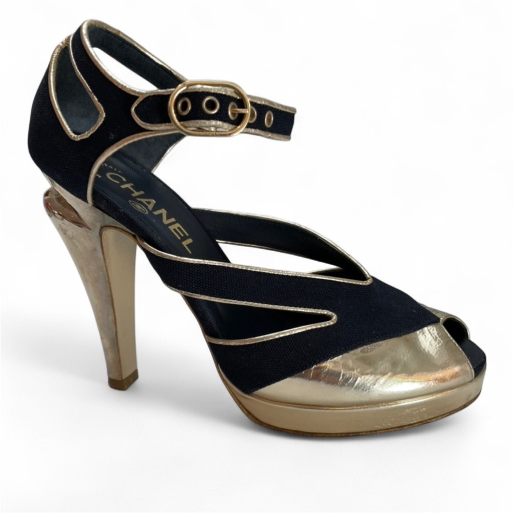 Chanel Gold Leather & Navy Peep-Toe Heels Size 7.5 - Picture 2 of 15